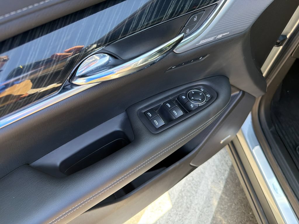 Certified 2023 Cadillac XT6 Premium Luxury w/ Technology Package FWD image 21