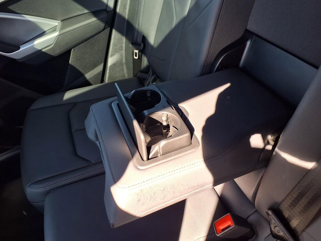 Used 2025 Audi Q3 2.0T Premium image 26