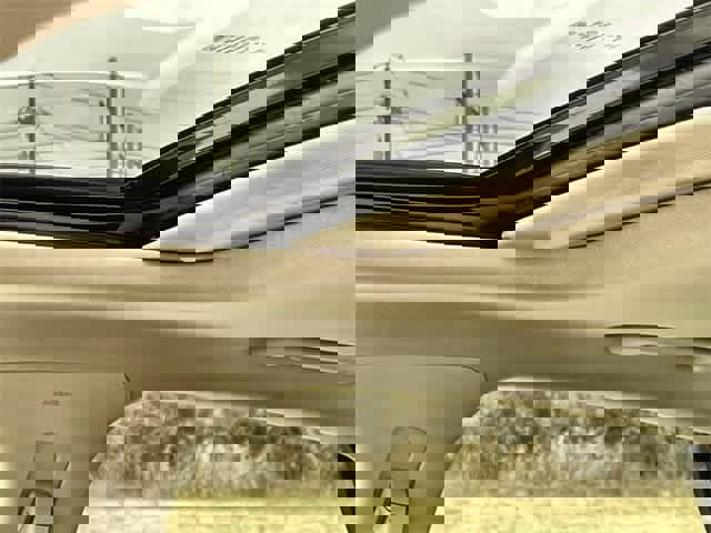 Used 2017 Ford Fusion Platinum image 32