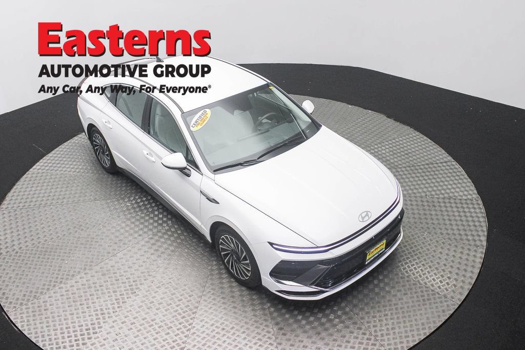 Used 2025 Hyundai Sonata SEL FWD image 3