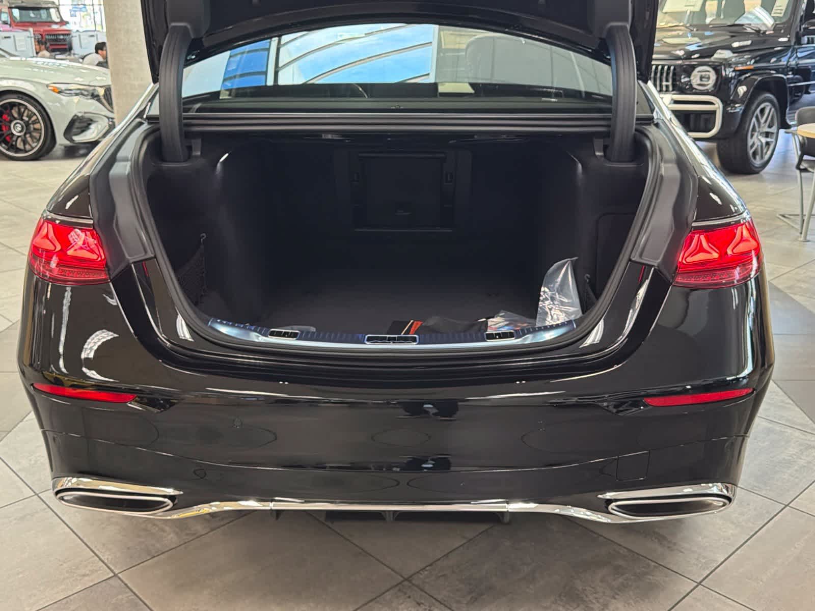 New 2027 Mercedes-Benz S 580 4MATIC Sedan image 9