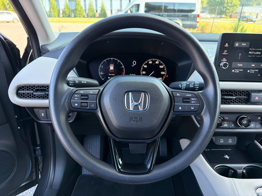Used 2027 Honda HR-V LX image 16