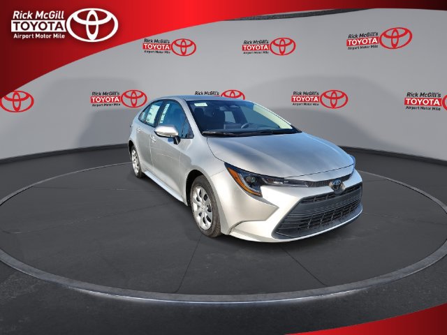 New 2027 Toyota Corolla LE FWD image 2