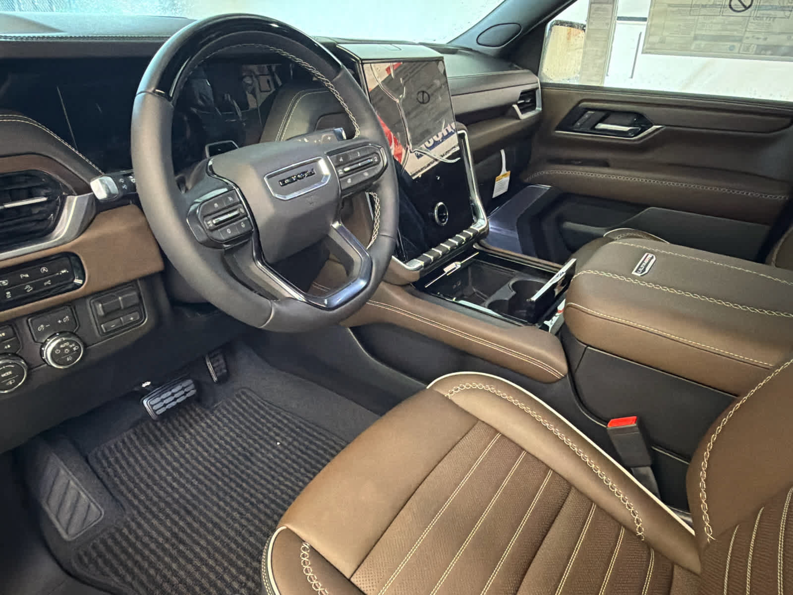 New 2026 GMC Yukon Denali Ultimate AWD/4WD image 16