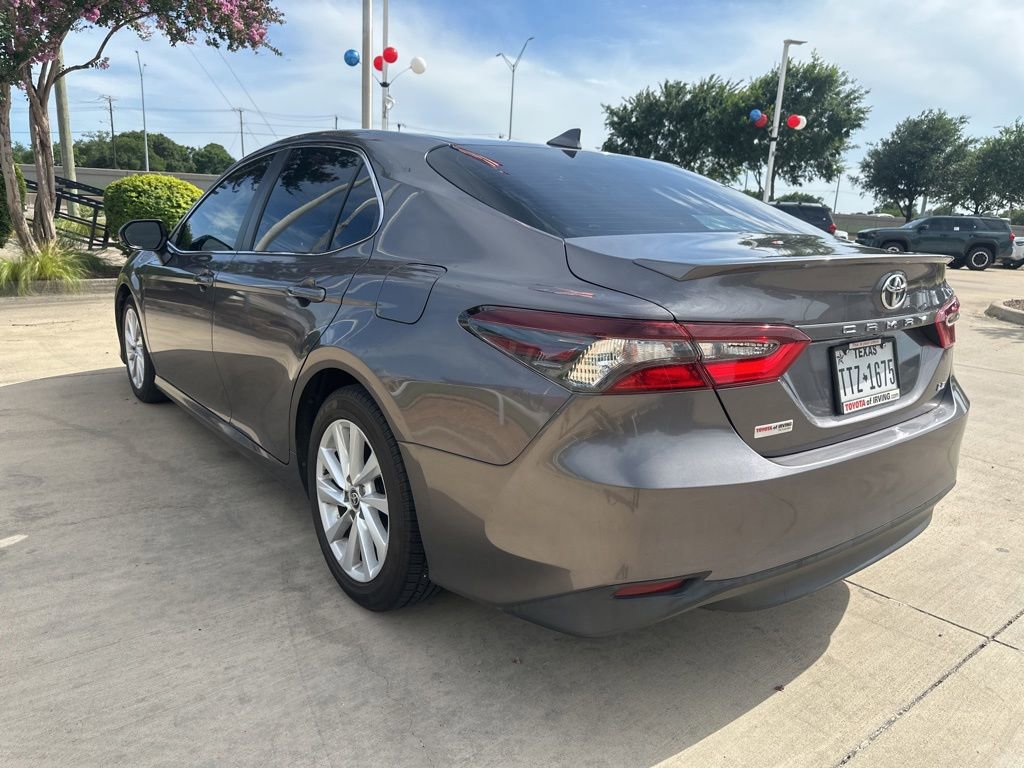 Used 2022 Toyota Camry LE w/ Convenience Package FWD image 6