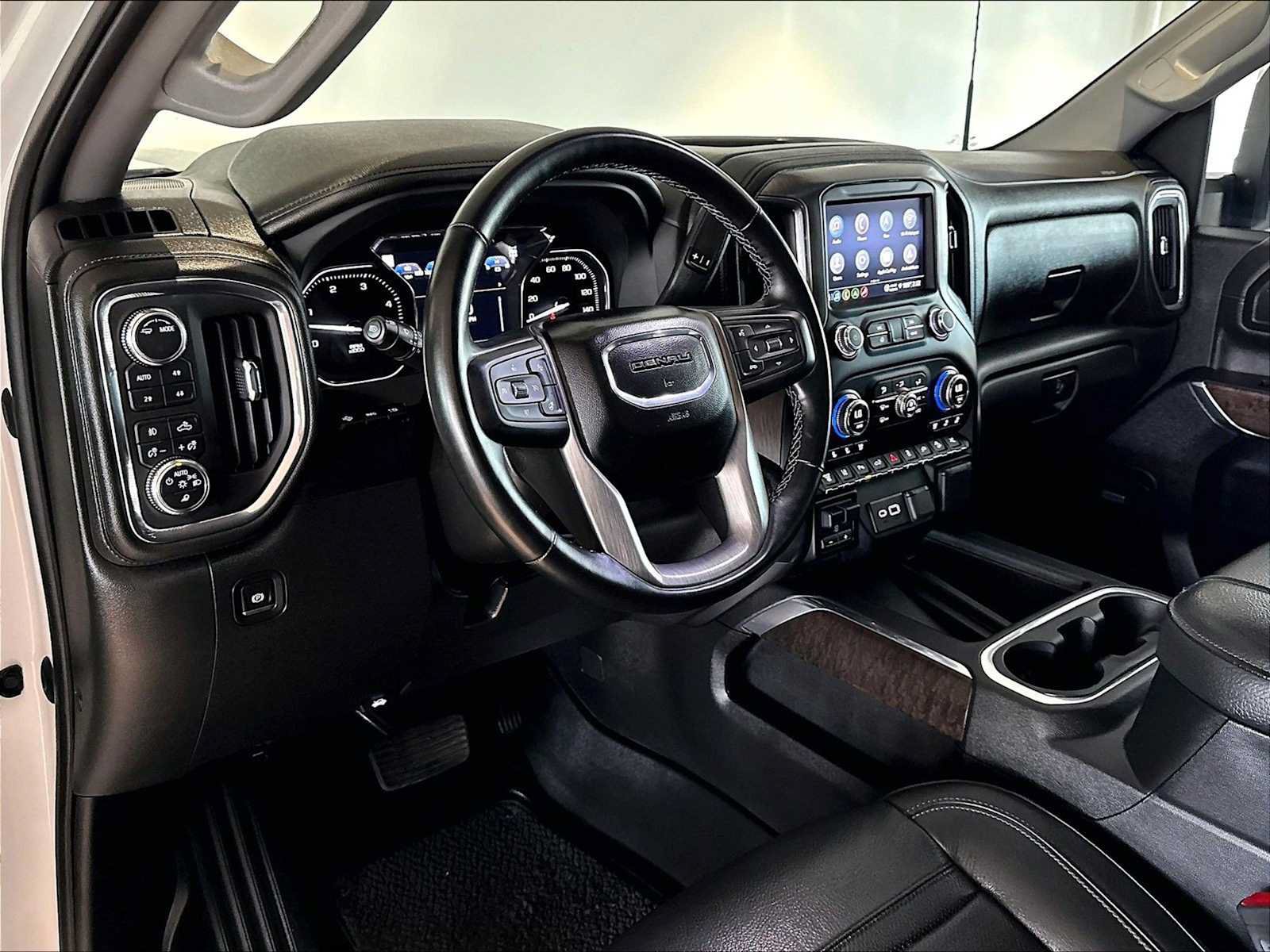 Used 2023 GMC Sierra 3500 Denali w/ Denali Ultimate Package AWD/4WD image 7