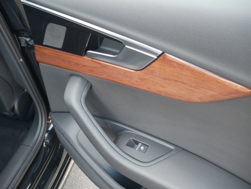 Used 2023 Audi A4 2.0T Premium w/ Convenience Package image 33