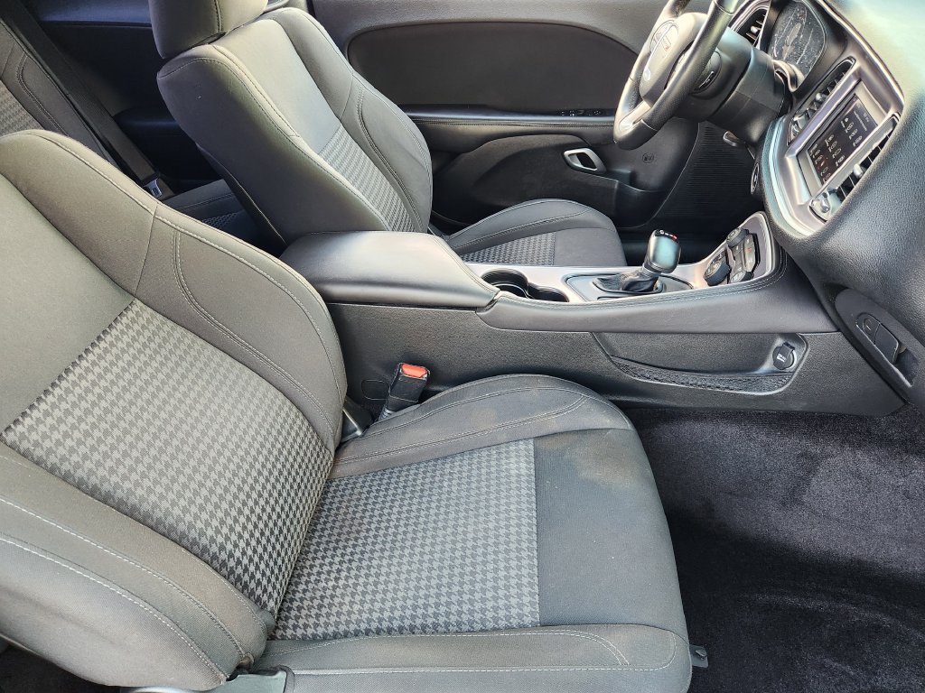 Used 2019 Dodge Challenger SXT w/ Blacktop Package RWD image 10