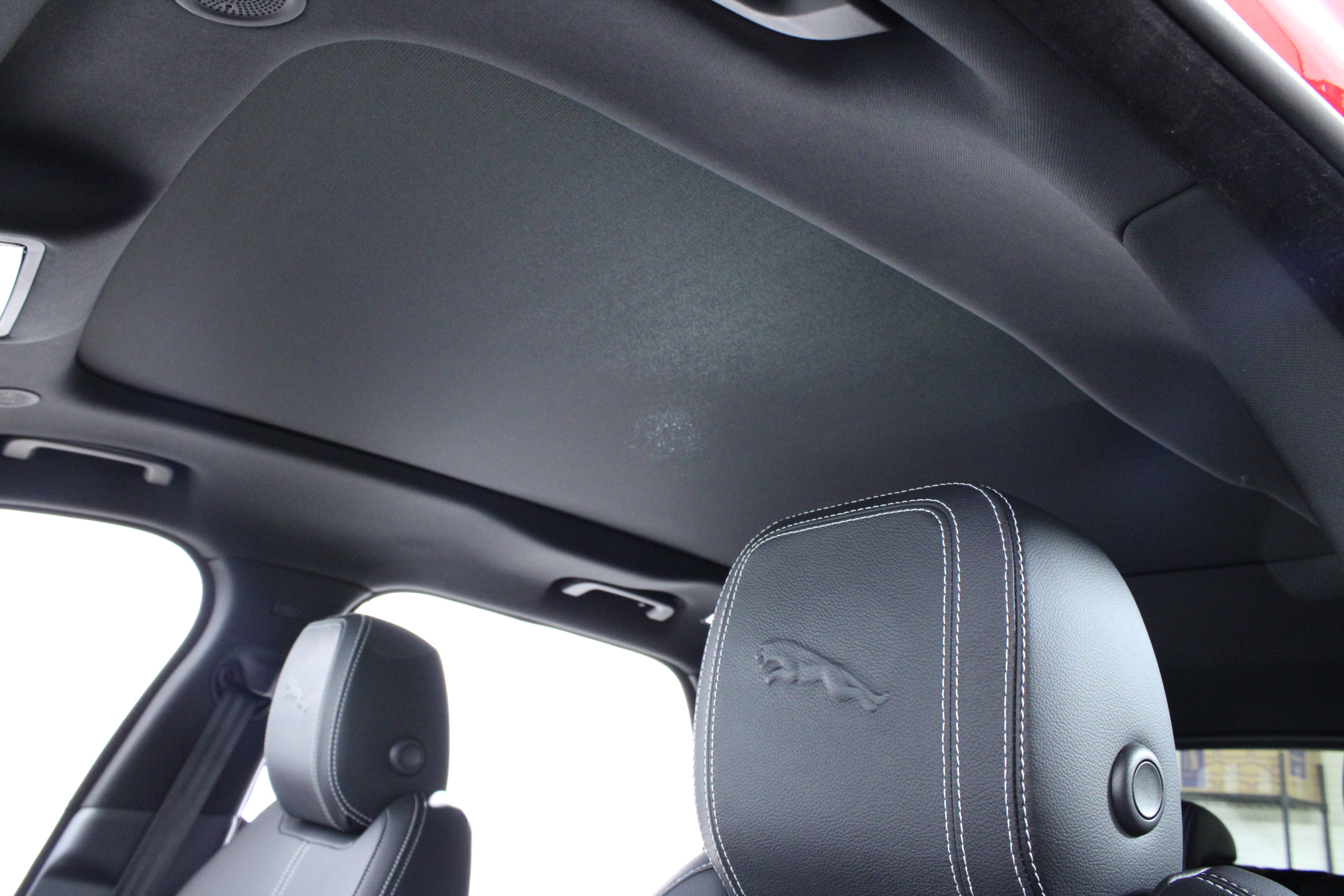 Certified 2026 Jaguar F-PACE R-Dynamic S image 31