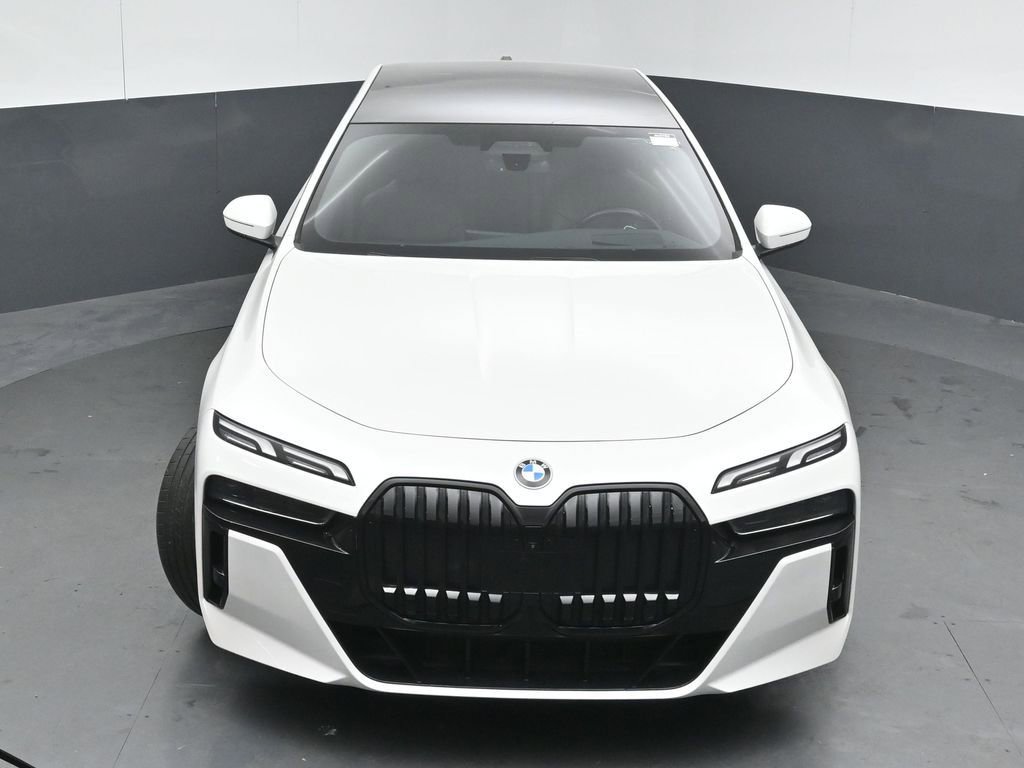 Used 2023 BMW 760i xDrive w/ Luxury Rear Seating Package image 45