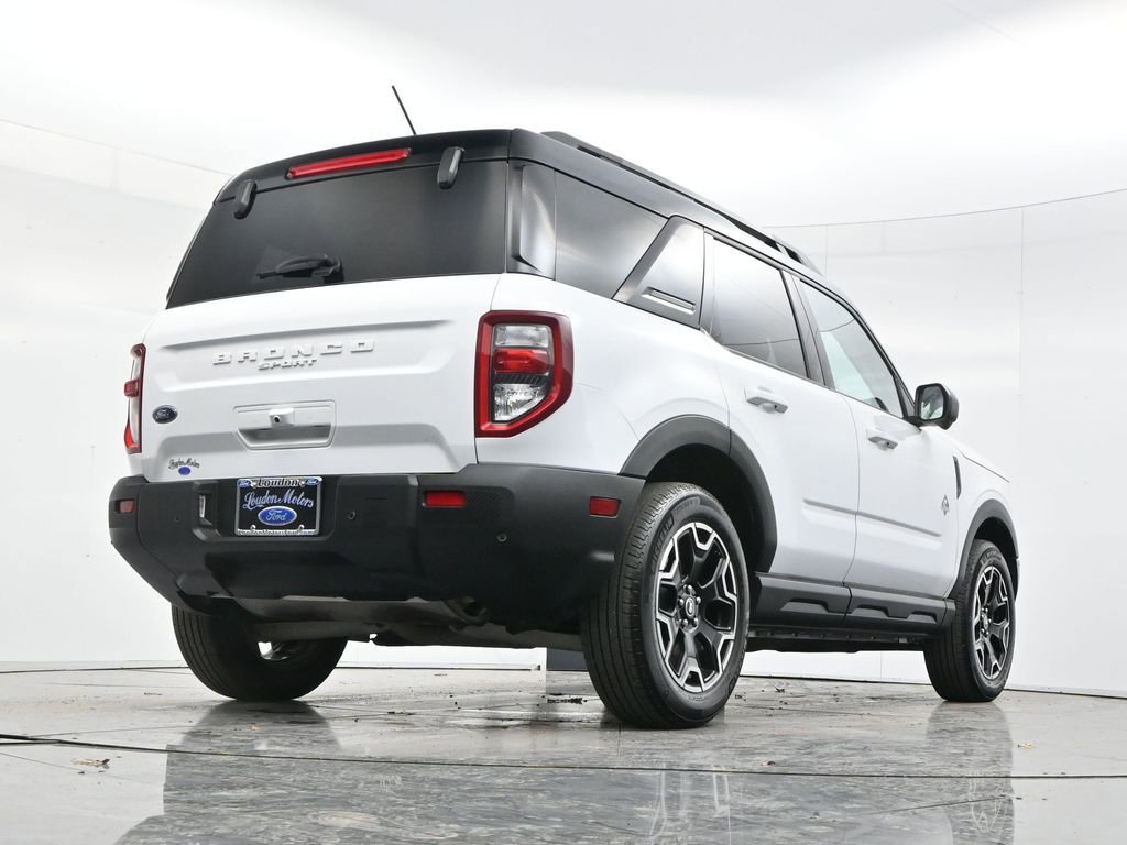Used 2025 Ford Bronco Sport Outer Banks w/ Outer Banks Tech Package+ image 48