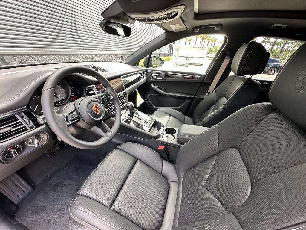 Used 2026 Porsche Macan S AWD/4WD image 4