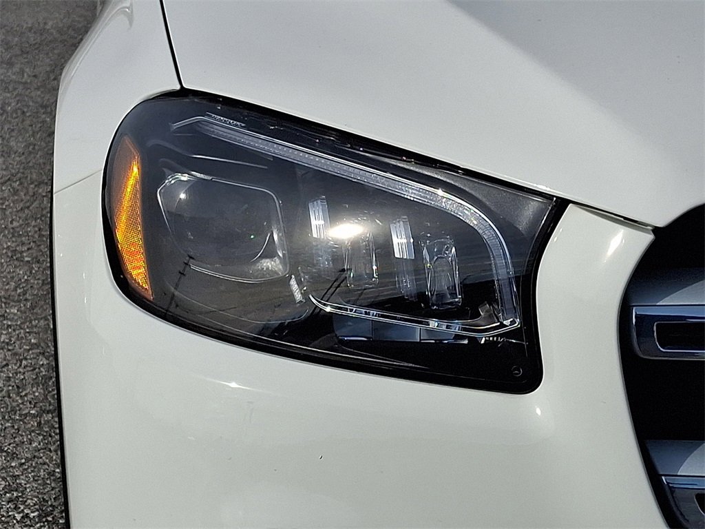 Used 2022 Mercedes-Benz GLS 450 4MATIC image 13