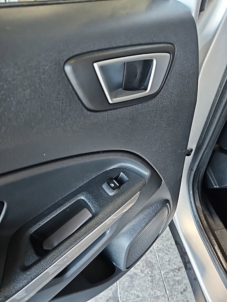 Used 2021 Ford EcoSport Titanium image 19