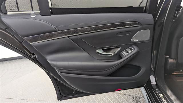 Used 2019 Mercedes-Benz S 450 Sedan image 16