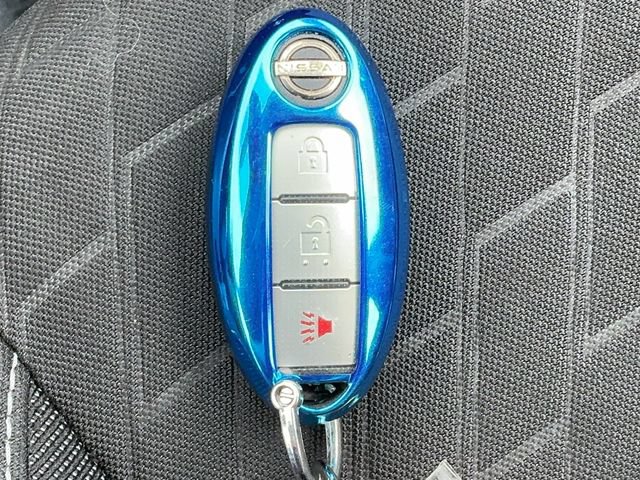 Used 2022 Nissan Kicks S FWD image 25