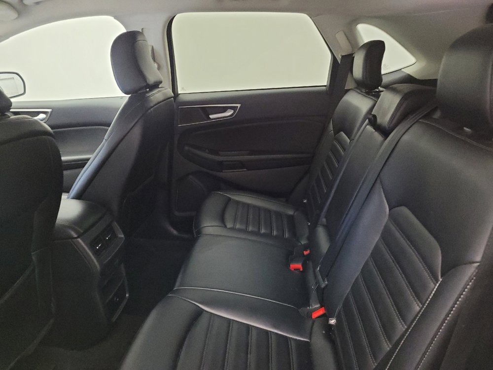 Used 2023 Ford Edge SEL image 18