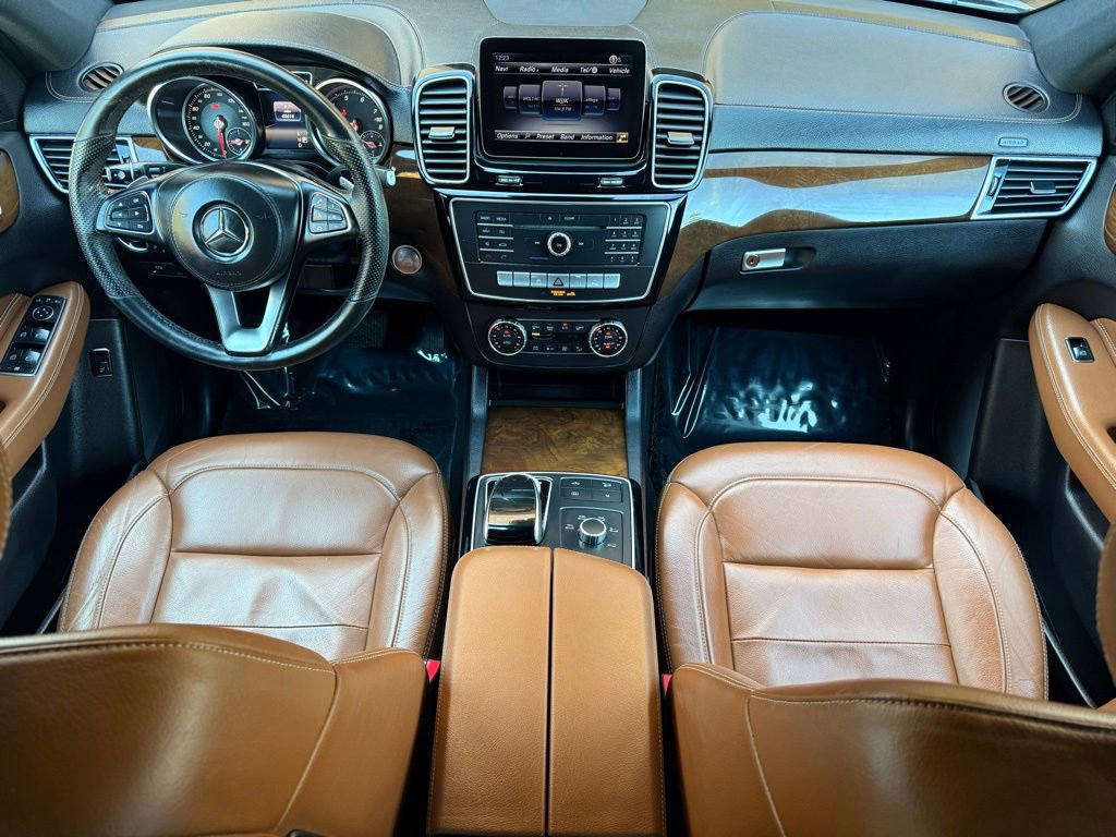 Used 2018 Mercedes-Benz GLS 450 4MATIC image 30