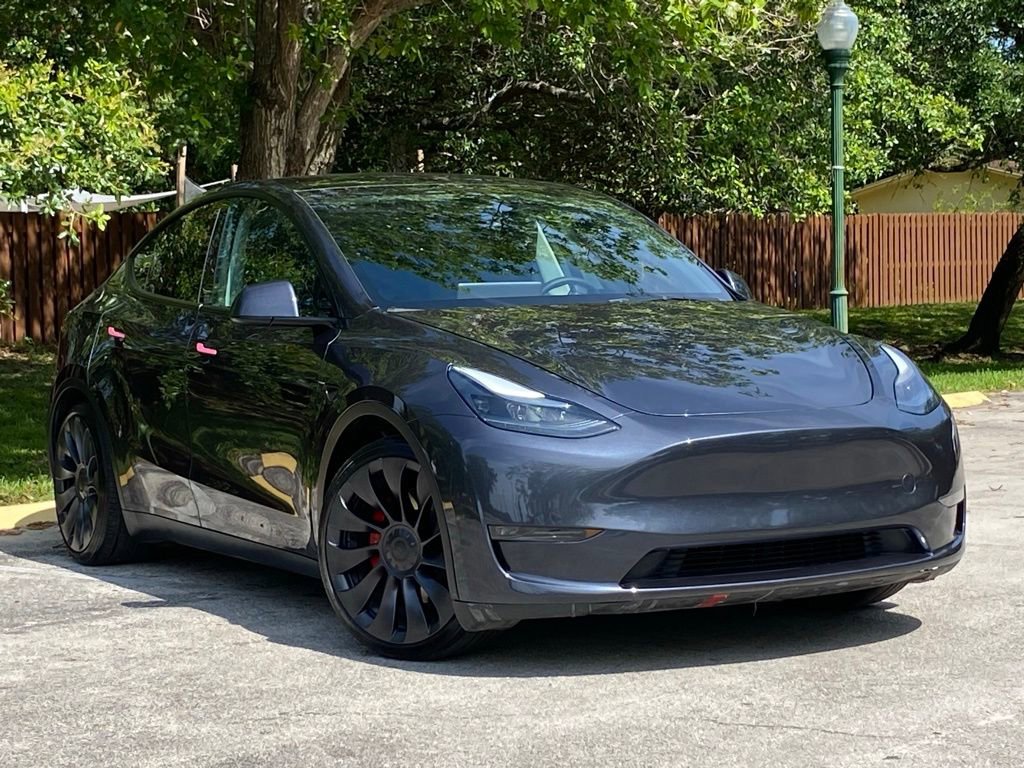 Used 2025 Tesla Model Y Performance AWD/4WD image 5