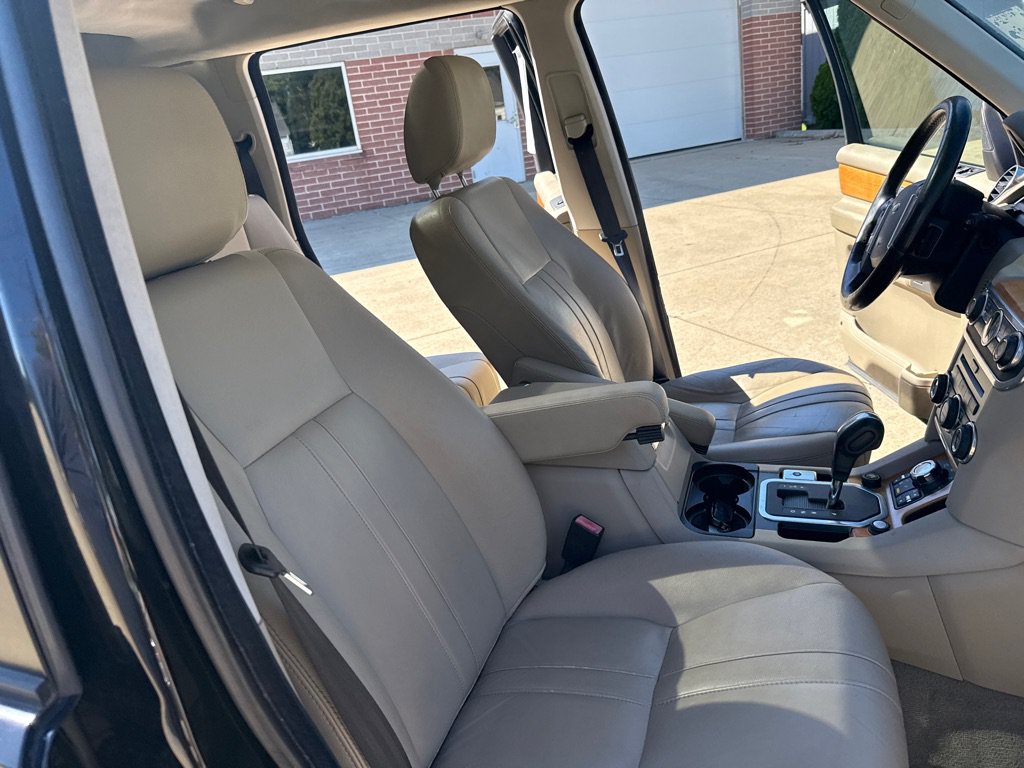 Used 2010 Land Rover LR4 HSE AWD/4WD image 17