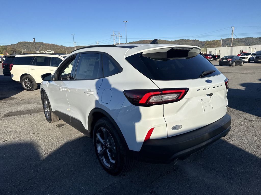 New 2026 Ford Escape Active w/ Cold Weather Package AWD/4WD image 8