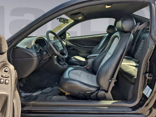 Used 2001 Ford Mustang Cobra RWD image 10