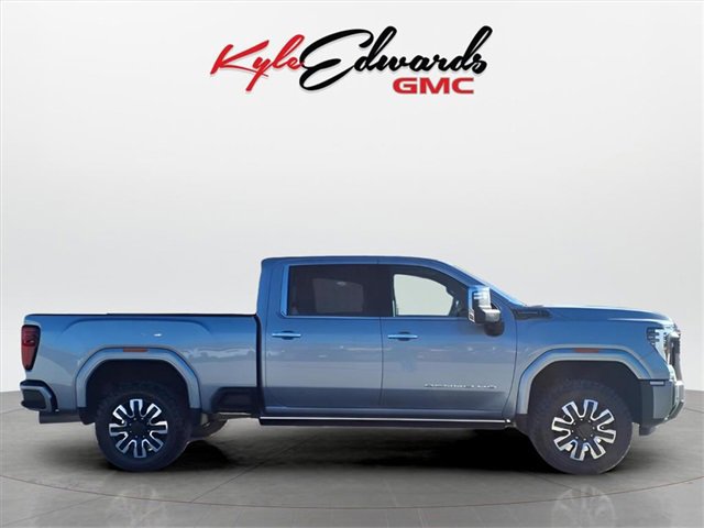 Used 2024 GMC Sierra 2500 Denali Ultimate image 4