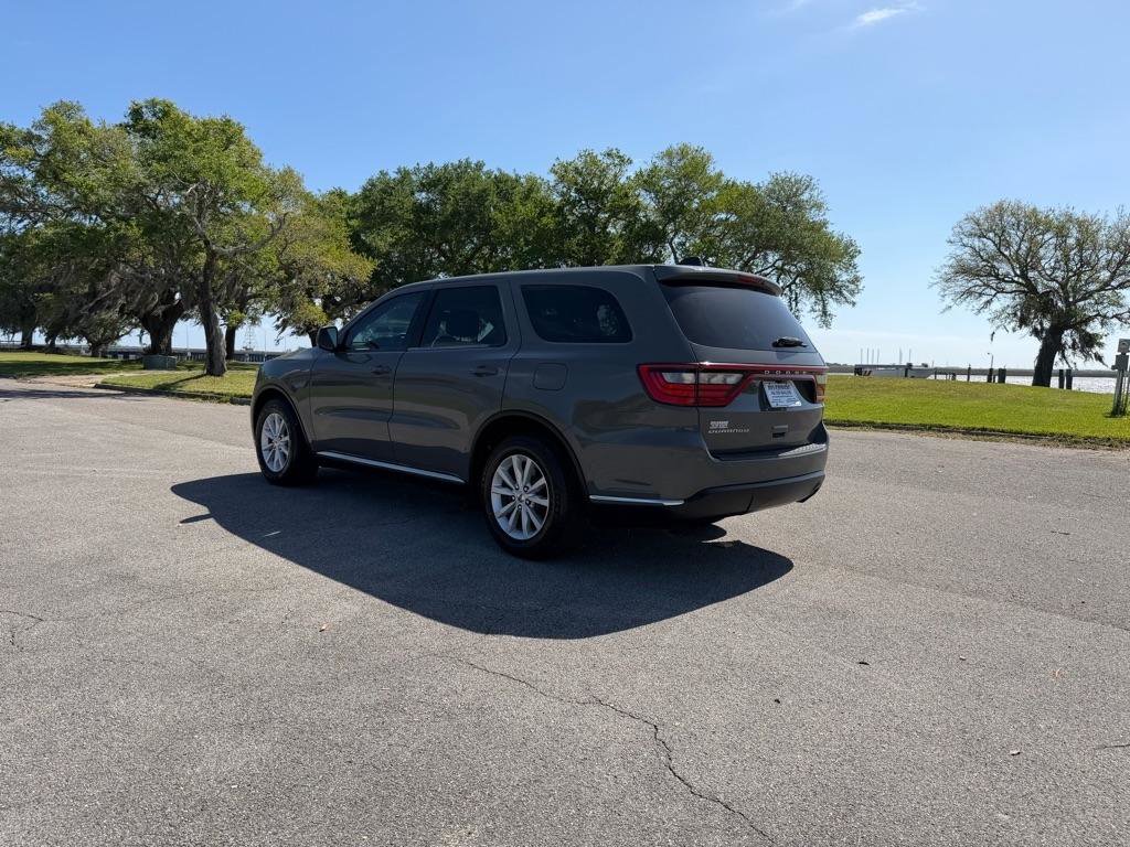Used 2020 Dodge Durango SXT w/ 3rd Row Seating Group RWD image 3