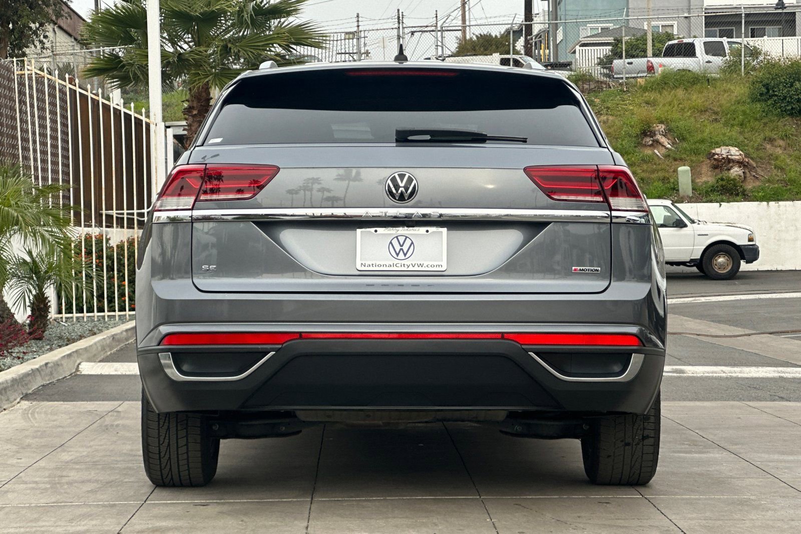 Certified 2022 Volkswagen Atlas Cross Sport SE image 6