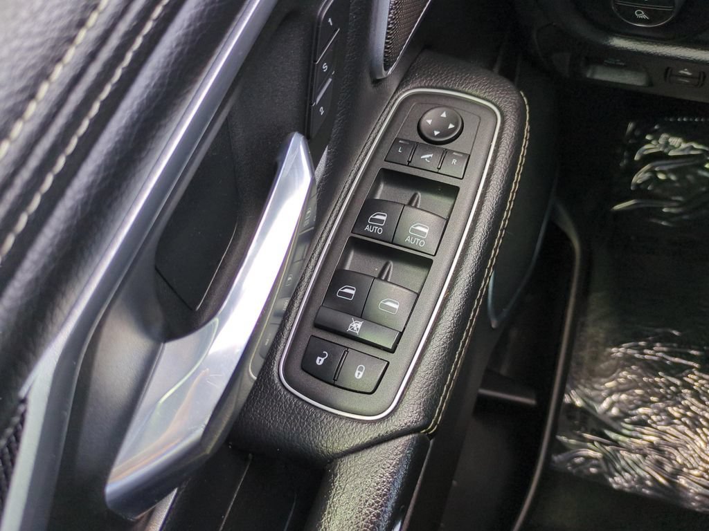 Used 2022 RAM 1500 Laramie RWD image 19