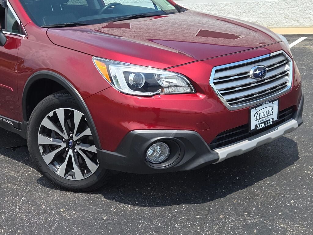 Used 2017 Subaru Outback 3.6R Limited AWD/4WD image 2