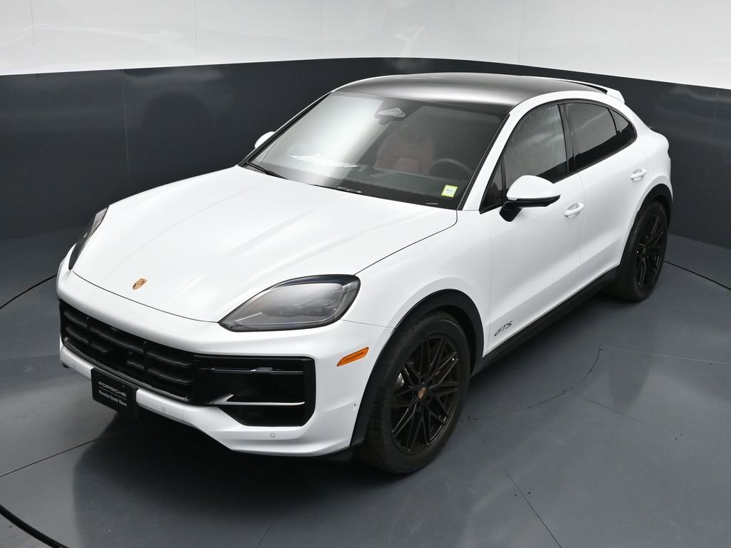 Used 2026 Porsche Cayenne GTS image 12