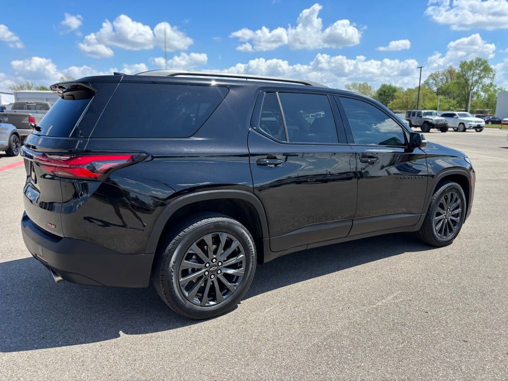 Used 2023 Chevrolet Traverse RS image 7
