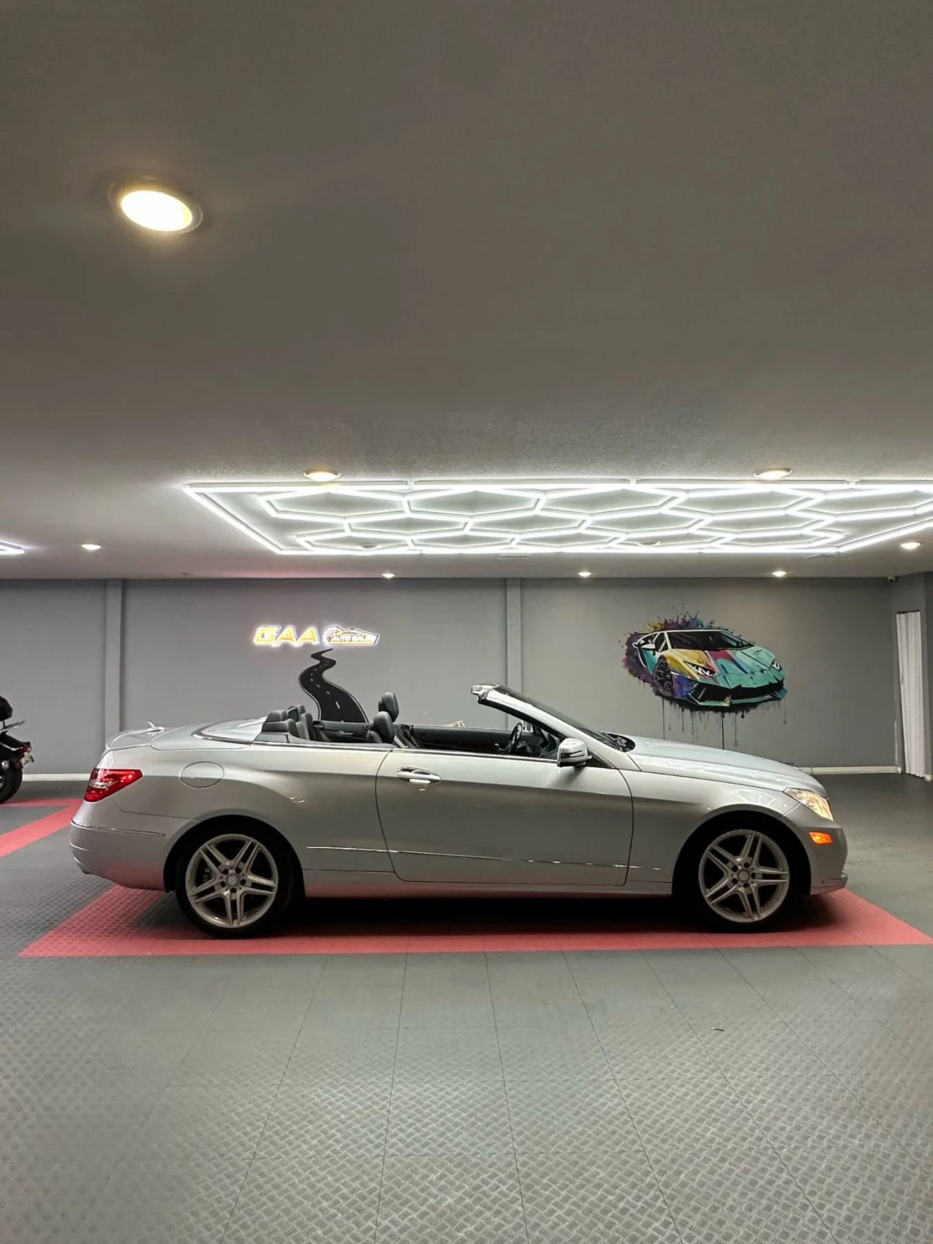 Used 2011 Mercedes-Benz E 350 Cabriolet image 7