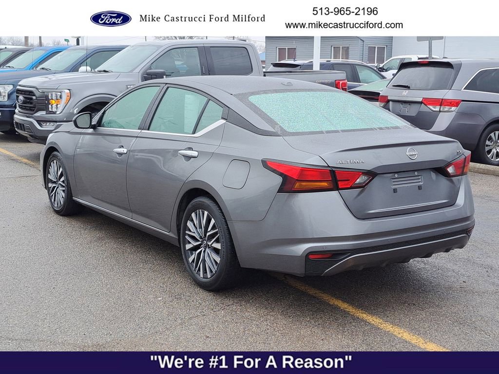 Used 2023 Nissan Altima 2.5 SV image 3