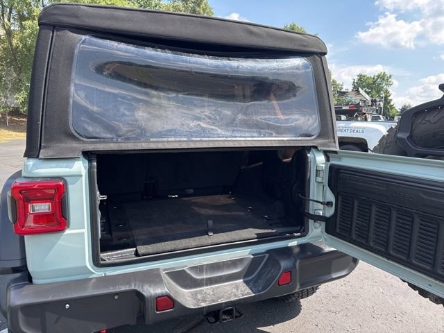 Used 2024 Jeep Wrangler Unlimited Rubicon image 27