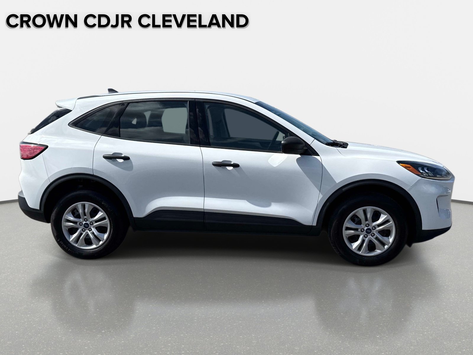 Used 2022 Ford Escape S AWD/4WD image 3
