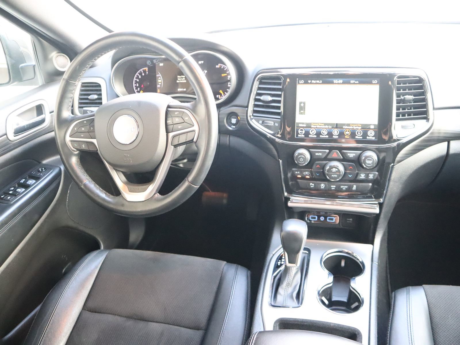 Used 2021 Jeep Grand Cherokee Laredo X AWD/4WD image 46