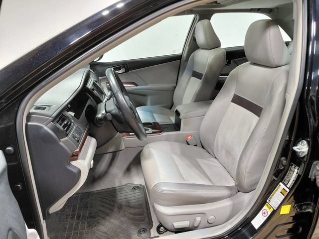 Used 2012 Toyota Camry XLE FWD image 3