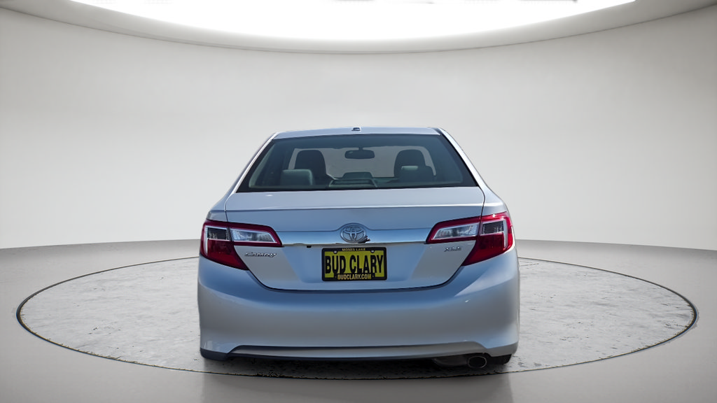 Used 2013 Toyota Camry XLE w/ Leather Pkg FWD image 6