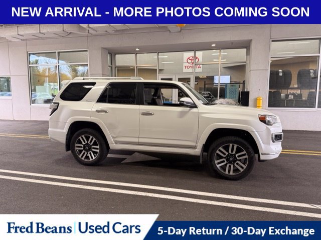 Used 2016 Toyota 4Runner Limited AWD/4WD image 2