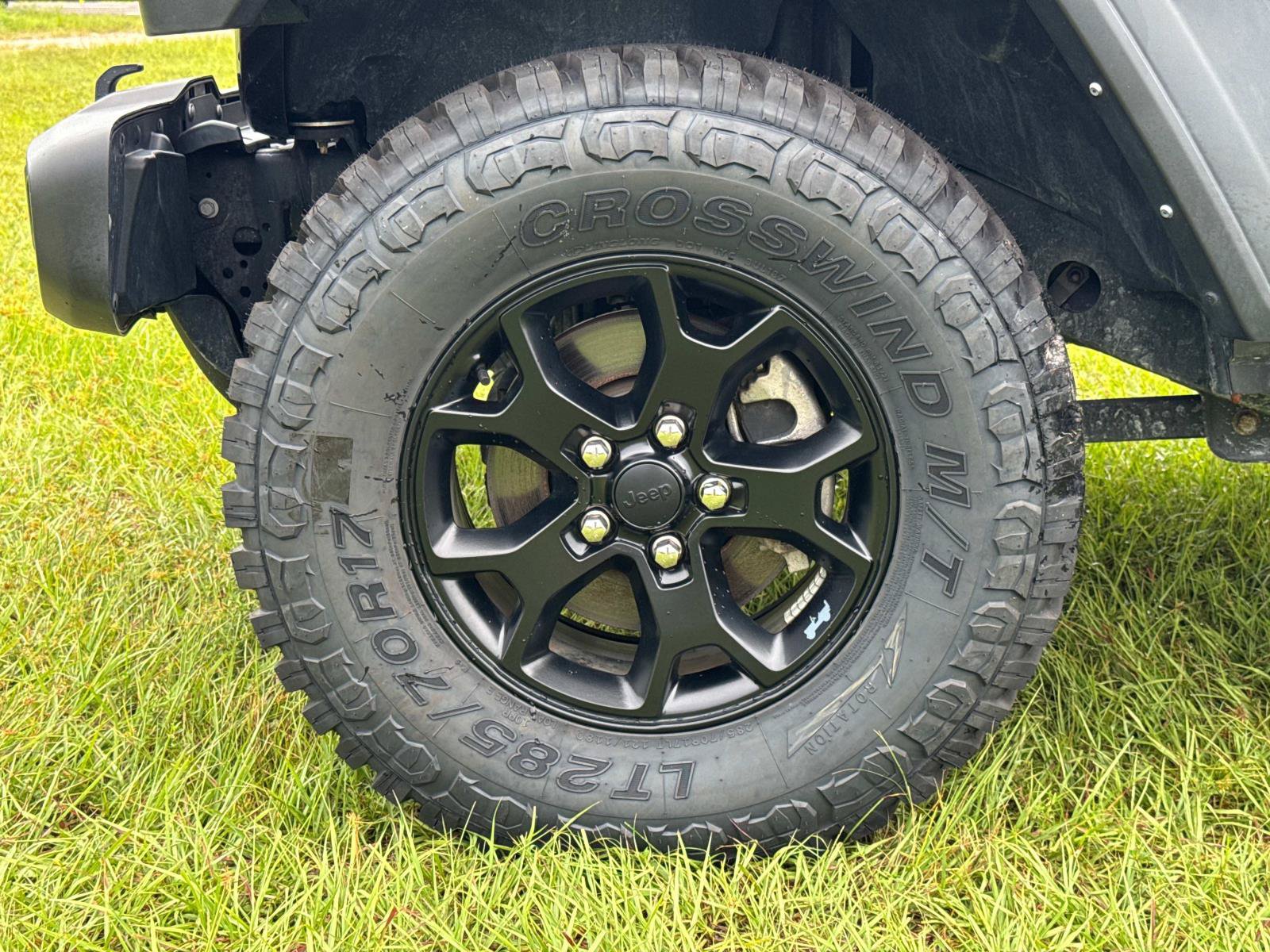 Certified 2021 Jeep Wrangler Sport AWD/4WD image 10