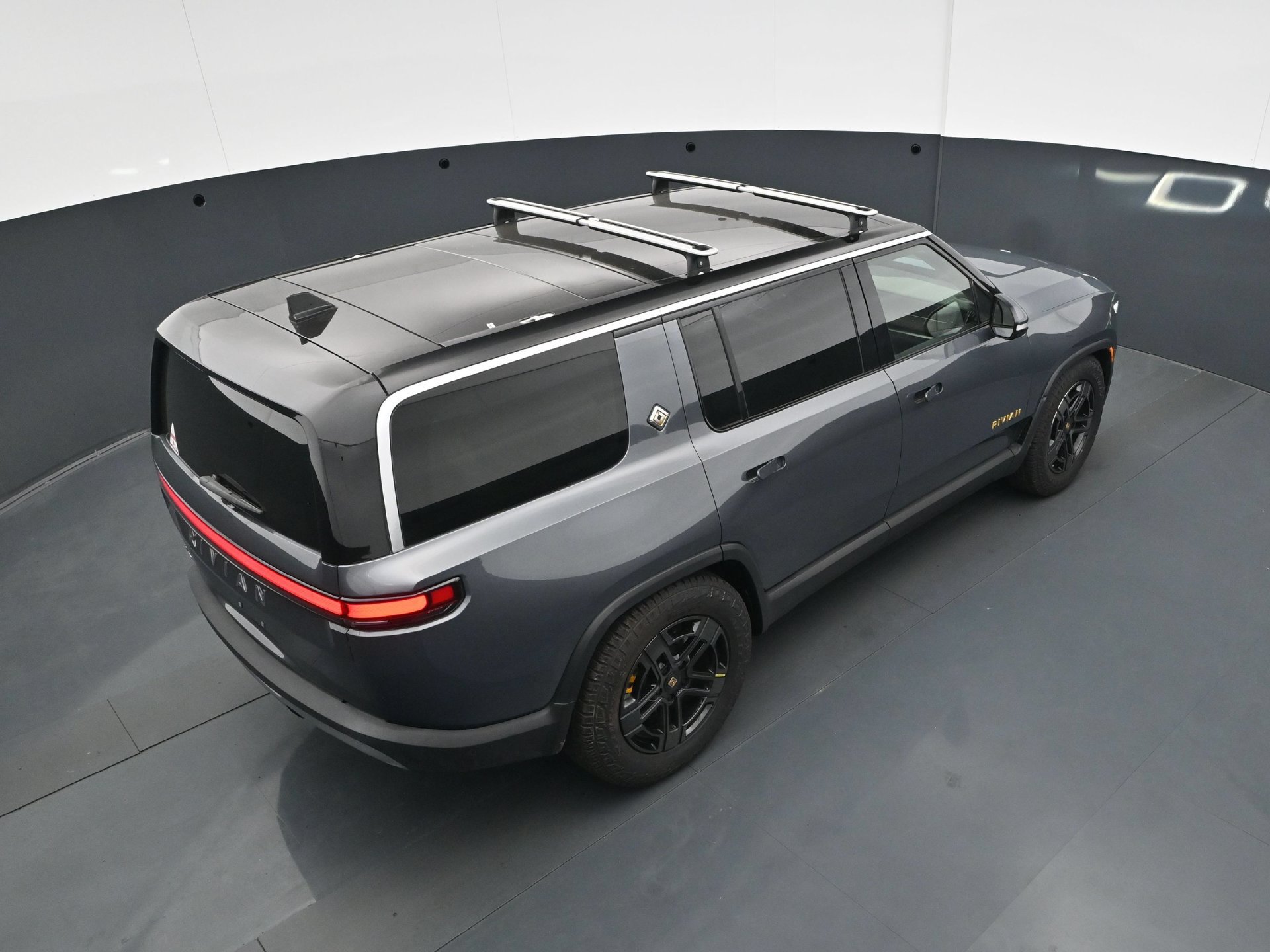 Used 2023 Rivian R1S Adventure Quad AWD/4WD image 41