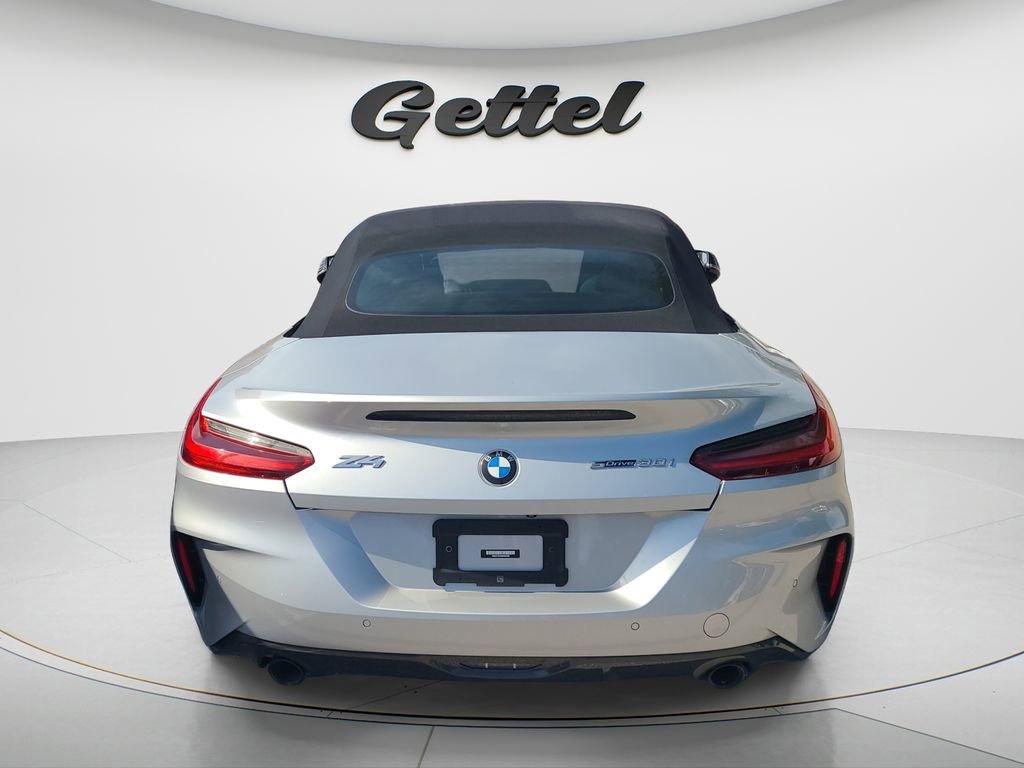Used 2022 BMW Z4 sDrive30i w/ Premium Package 2 RWD image 4