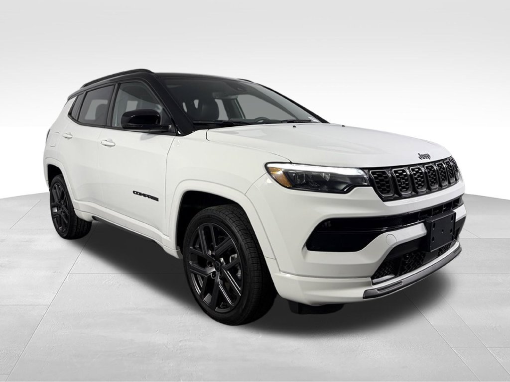 Used 2025 Jeep Compass Limited w/ High Altitude Package AWD/4WD image 5