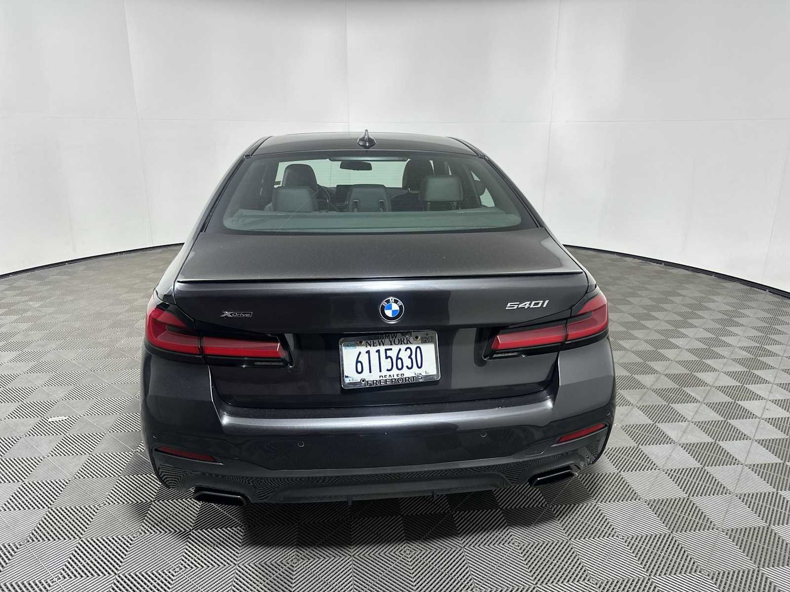 Certified 2023 BMW 540i xDrive w/ M Sport Package AWD/4WD image 6