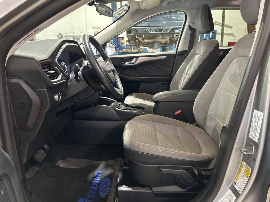 Used 2021 Ford Escape SE w/ Cold Weather Package image 14