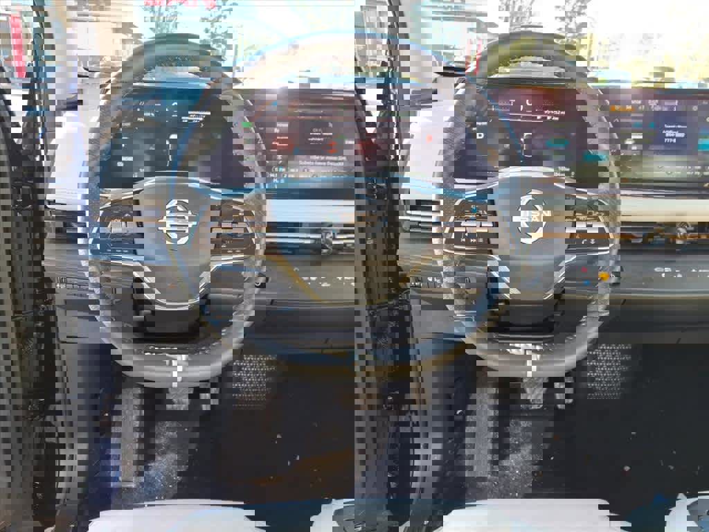 Certified 2023 Nissan Ariya FWD image 14