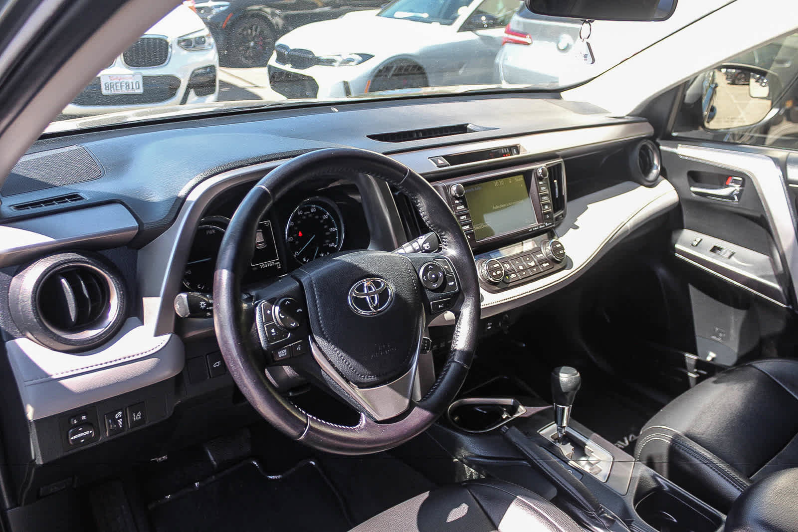Used 2017 Toyota RAV4 XLE w/ Carpet Mat Package AWD/4WD image 25