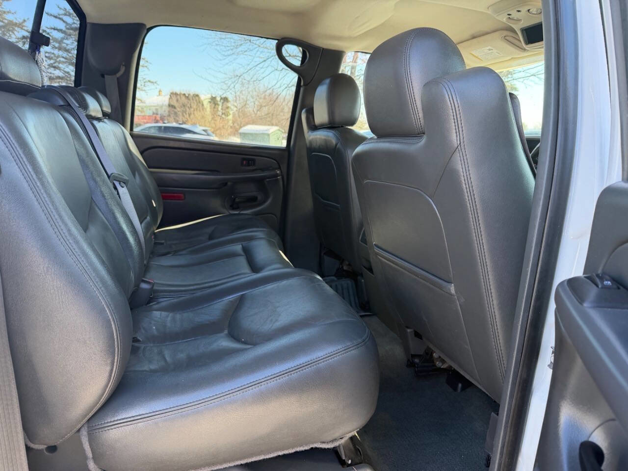 Used 2005 Chevrolet Silverado 1500 Z71 4dr Crew Cab 4WD SB w/ Safe And Sound Package image 12